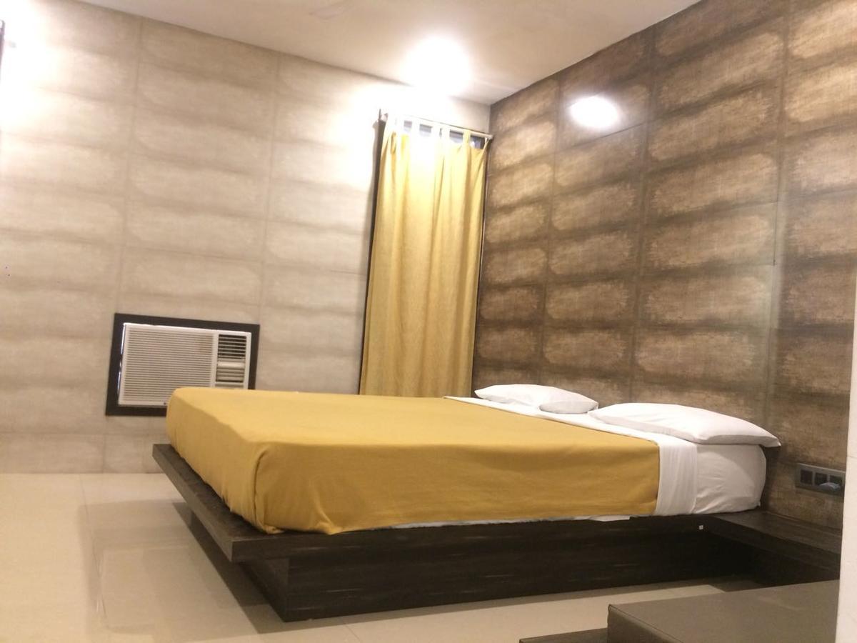 Silver Sands Beach Resort Daman Εξωτερικό φωτογραφία